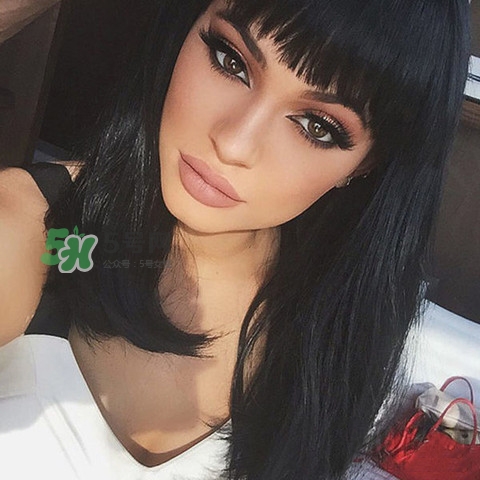 鎖骨發(fā)怎么扎好看？鎖骨發(fā)怎么打理？