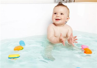 寶寶濕疹可以洗澡嗎？新生兒濕疹可以洗澡嗎？