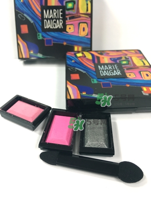 瑪麗黛佳多米諾創(chuàng)意眼影測(cè)評(píng)_瑪麗黛佳多米諾眼影試色 瑪麗黛佳多米諾創(chuàng)意眼影測(cè)評(píng)_瑪麗黛佳多米諾眼影試色