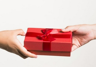 閏六月給女朋友買什么？閏六月應該給情人買什么？