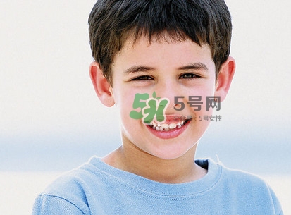 牙齒有縫隙可以補嗎？牙齒縫隙大能補嗎