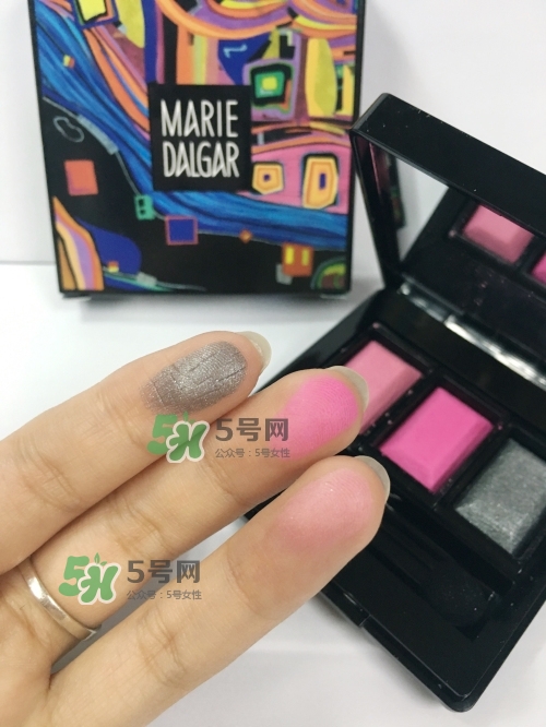 瑪麗黛佳多米諾創(chuàng)意眼影測(cè)評(píng)_瑪麗黛佳多米諾眼影試色 瑪麗黛佳多米諾創(chuàng)意眼影測(cè)評(píng)_瑪麗黛佳多米諾眼影試色