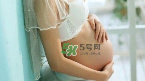 孕期肚皮癢是怎么回事？妊娠紋癢怎么辦？