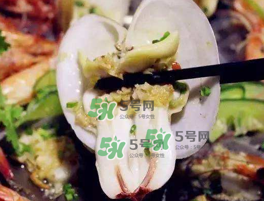 花蛤沒開口能吃嗎？花蛤不張嘴是不是死了？