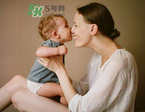 八月份坐月子可以開空調(diào)嗎？8月份坐月子可以開空調(diào)嗎？