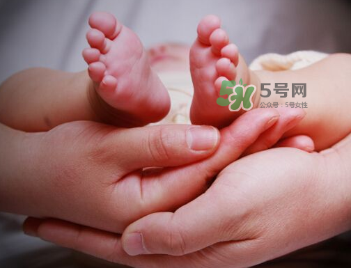 八月份坐月子可以開空調(diào)嗎？8月份坐月子可以開空調(diào)嗎？