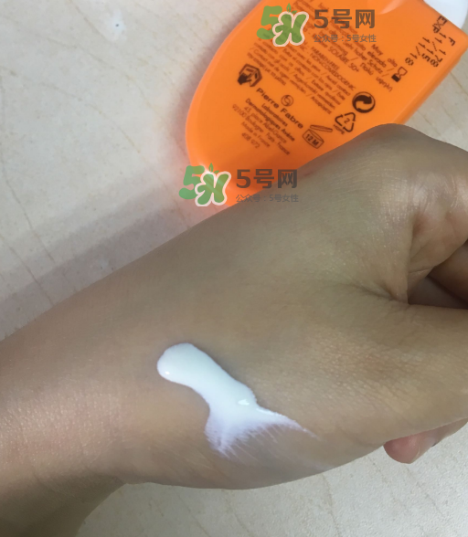 雅漾防曬霜怎么樣？雅漾防曬霜防水嗎？