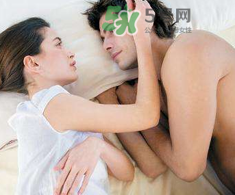 夫妻經(jīng)常親熱有哪些好處？夫妻性生活重要嗎？