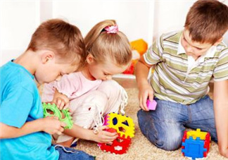 孩子在幼兒園被咬了怎么辦？孩子在幼兒園受傷怎么辦？