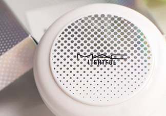 mac海洋亮白粉餅多少錢？mac魅可海洋亮白粉餅專柜價格