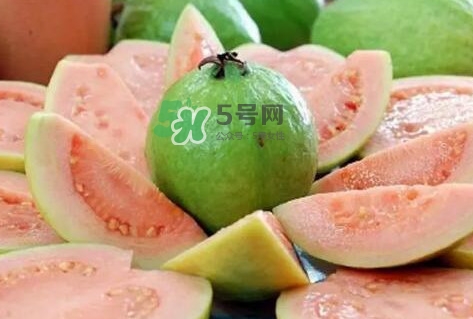 芭樂要削皮嗎？吃芭樂有什么好處？