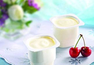 芭樂能和酸奶一起吃嗎？酸奶可以和芭樂一起吃嗎