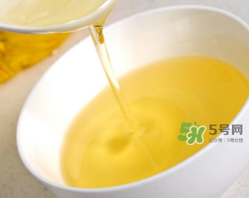 轉(zhuǎn)基因大豆油能吃嗎？轉(zhuǎn)基因大豆油有什么危害？