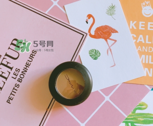 mac焦點小眼影怎么樣？mac時尚焦點小眼影好用嗎