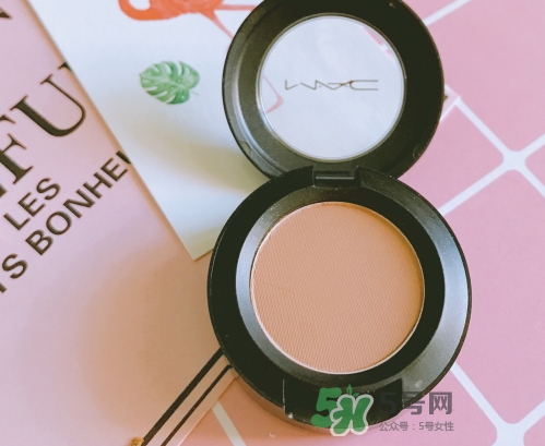 mac焦點小眼影怎么樣？mac時尚焦點小眼影好用嗎