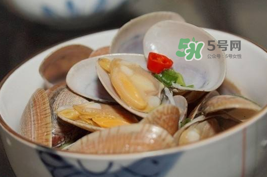 煮花蛤是開水還是冷水？花蛤用冷水還是熱水？