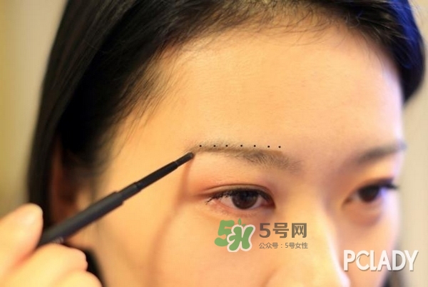 mac眉筆怎么用？mac魅可眉筆怎么削