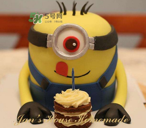 翻糖蛋糕多少錢一個(gè)？翻糖蛋糕多錢一磅？