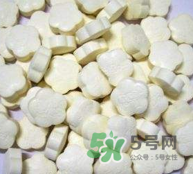 牛初乳咀嚼片合適人群 牛初乳咀嚼片適合多大的孩子吃？