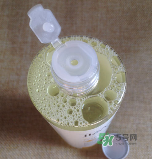 嘉雯卸妝水怎么樣？嘉雯卸妝水好用嗎？