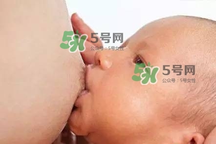 坐月子要穿內(nèi)衣嗎？坐月子不穿內(nèi)衣胸會(huì)下垂嗎？