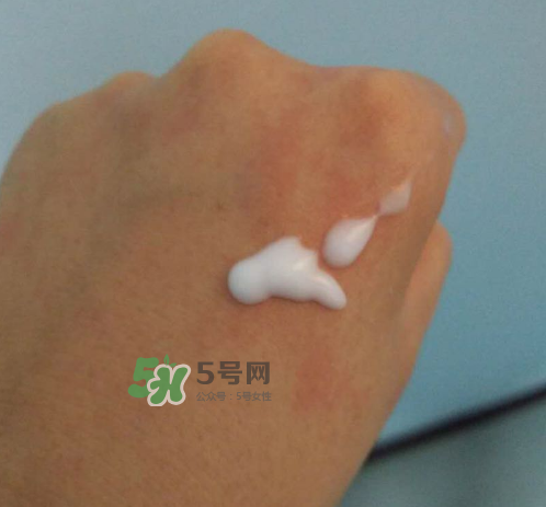 溫碧泉明星復(fù)合水精華怎么用？溫碧泉明星復(fù)合水精華用法