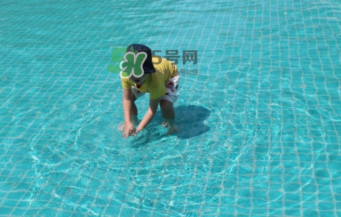 經(jīng)常游泳有什么好處？給嬰兒游泳有什么注意事項(xiàng)