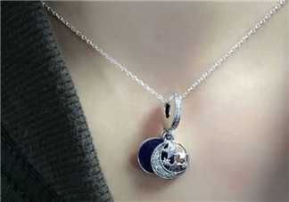 pandora復(fù)古夜空項鏈多少錢？潘多拉夜空項鏈專柜價格