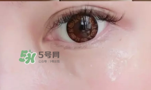 axxzia曉姿眼部精華怎么樣？曉姿眼部精華怎么用