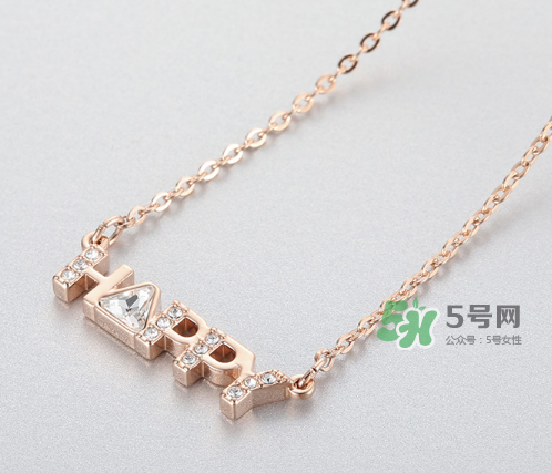 施華洛世奇七夕字母項鏈多少錢？施華洛世奇七夕字母項鏈專柜價格