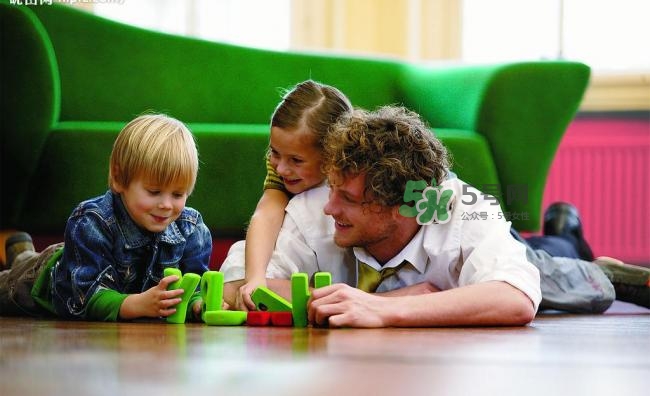 親子玩桌游，要刻意讓孩子贏嗎？