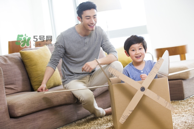 親子玩桌游，要刻意讓孩子贏嗎？