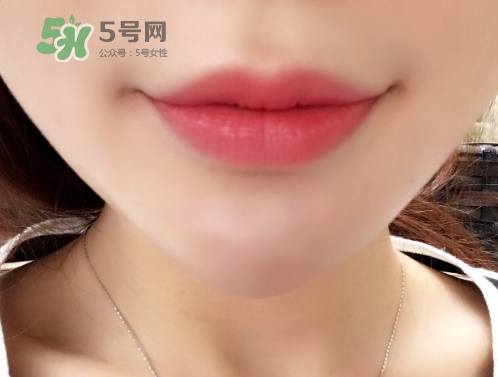 tf白管05和07哪個(gè)好看？tom ford白管05和07試色對(duì)比