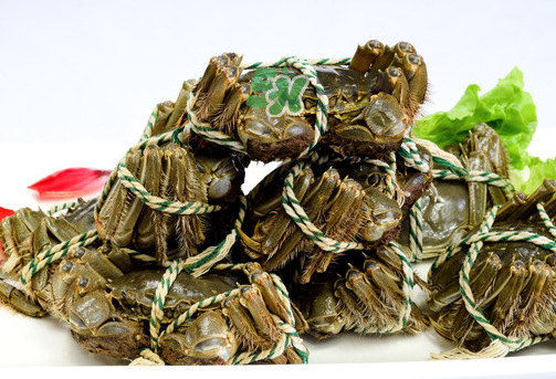 大閘蟹可以帶上飛機(jī)嗎？坐飛機(jī)可以帶大閘蟹嗎？