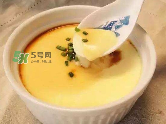 蒸雞蛋是冷水上鍋蒸嗎？蒸雞蛋是用冷水還是熱水？