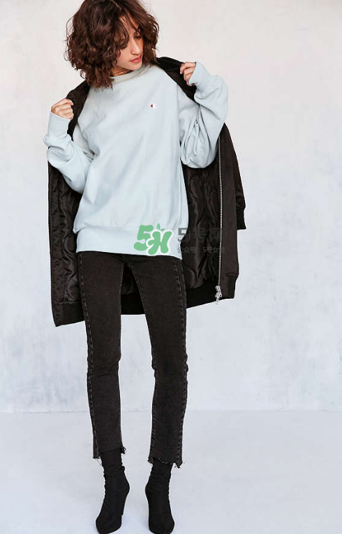 champion reverse weave套頭衫多少錢？champion糖果衛(wèi)衣價格