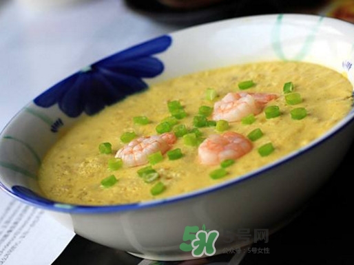 蒸雞蛋的雞蛋和水比例是多少？微波爐蒸雞蛋要幾分鐘