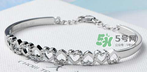 銀手鐲變黑了如何洗白？銀手鐲變黑怎么洗？