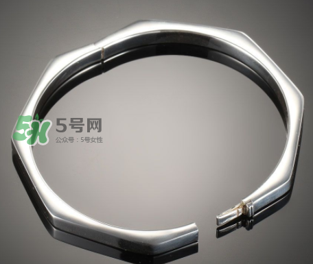 銀手鐲變黑了如何洗白？銀手鐲變黑怎么洗？