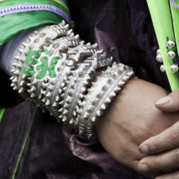 銀手鐲可以去濕氣嗎？銀手鐲能祛濕嗎？