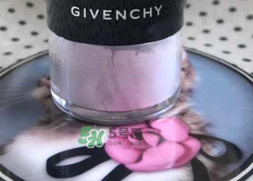 紀(jì)梵希蘑菇散粉色號(hào)怎么選？紀(jì)梵希蘑菇散粉色號(hào)試色