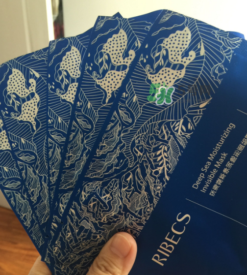 伊貝詩面膜怎么樣？伊貝詩面膜有熒光劑嗎？