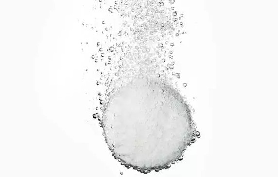 蘇打水是碳酸飲料嗎？蘇打水和碳酸飲料的區(qū)別