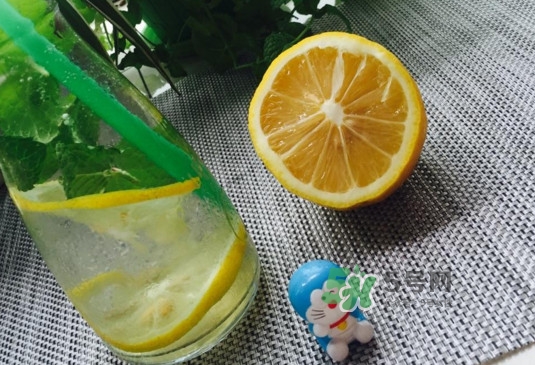 蘇打水有什么作用？喝蘇打水有什么好處