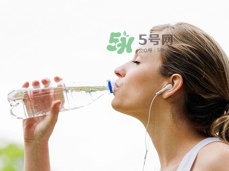 蘇打水可以加熱嗎？蘇打水能加熱喝嗎