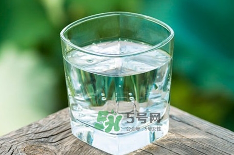 蘇打水什么時候喝最好？蘇打水什么人不能喝