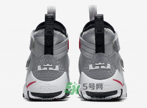 nike lebron soldier 11 silver bullet銀灰配色什么時(shí)候發(fā)售？