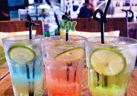 蘇打水可以治痛風(fēng)嗎？蘇打水可以降尿酸嗎