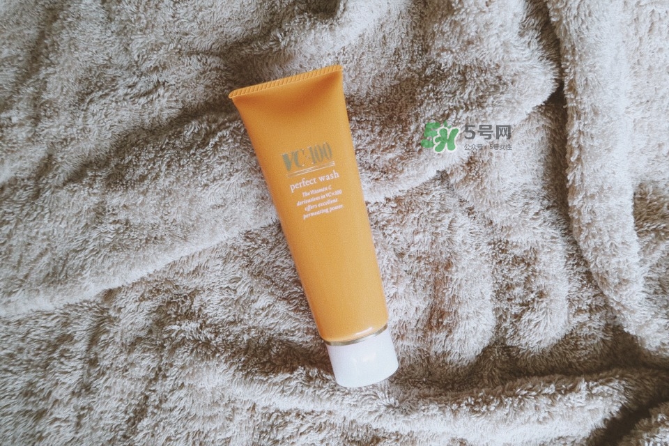 剛開始護(hù)膚用什么牌子 一般護(hù)膚步驟說明