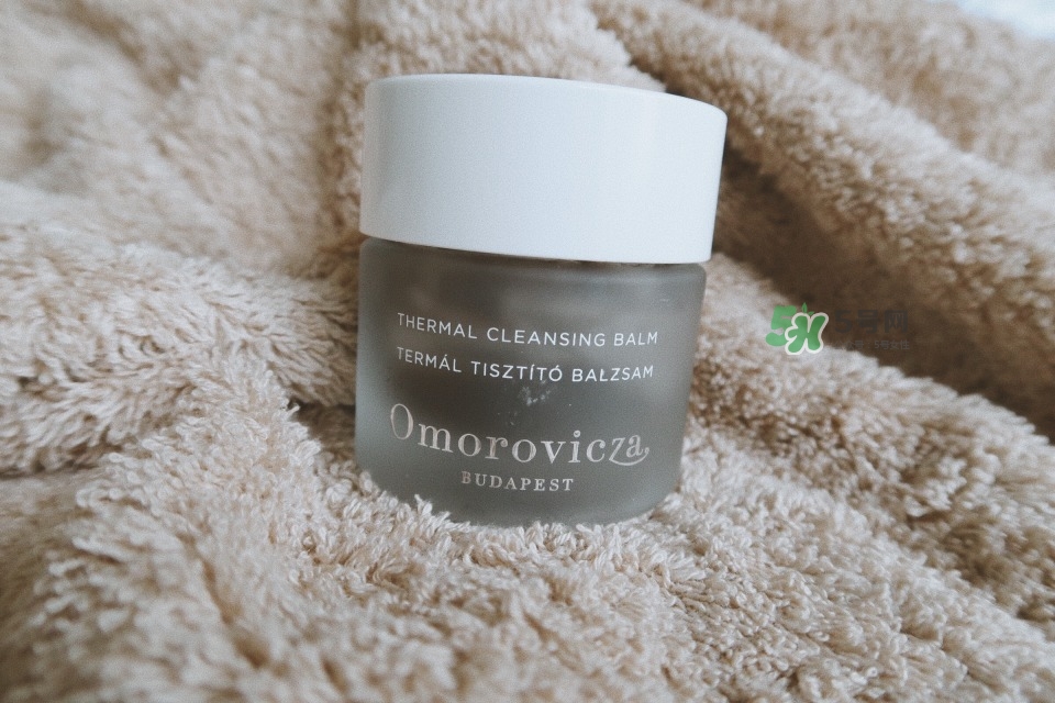 剛開始護(hù)膚用什么牌子 一般護(hù)膚步驟說明